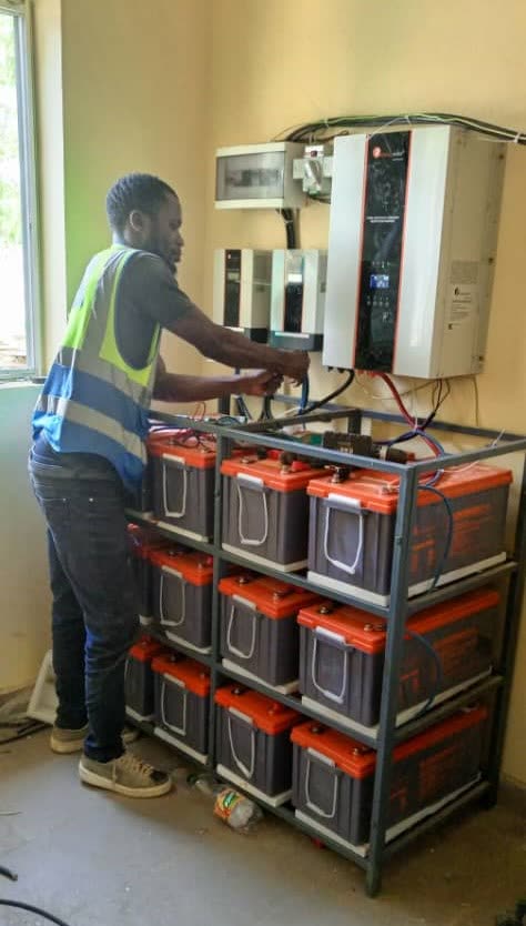 7.5 kVA solar system for the haemodialysis centre at Kousséri Regional Hospital: site photo 5